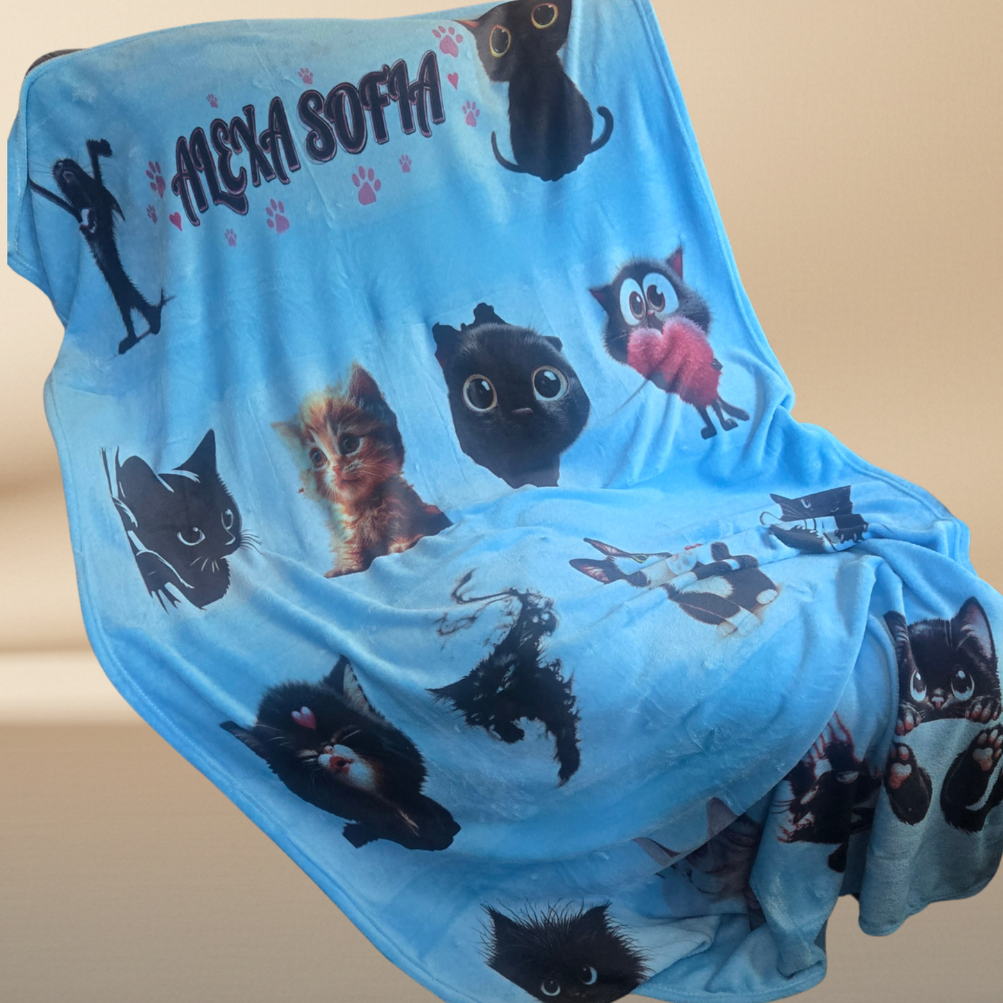 Cobija de gatitos para bebé - vista en uso