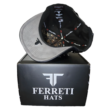 Gorra Ferreti Original con Placa de Caballo Plateada